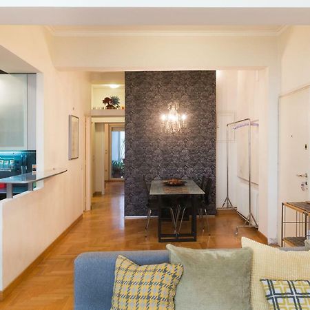 Stylish Flat With Veranda In The Heart Of Афіни Екстер'єр фото