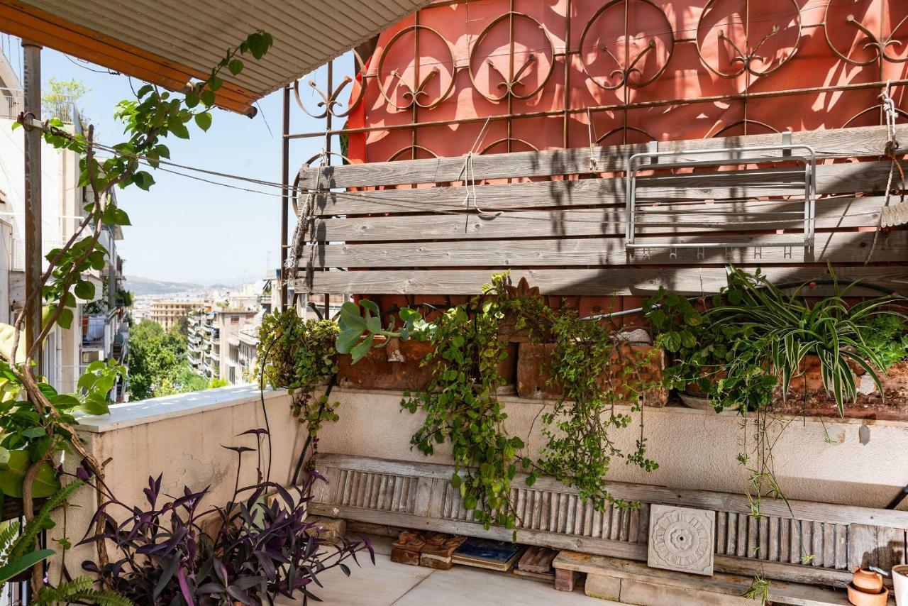 Stylish Flat With Veranda In The Heart Of Афіни Екстер'єр фото