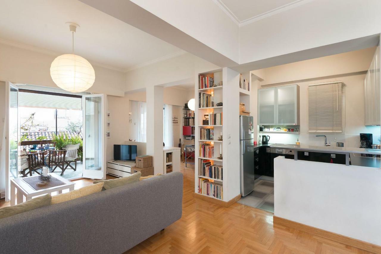 Stylish Flat With Veranda In The Heart Of Афіни Екстер'єр фото