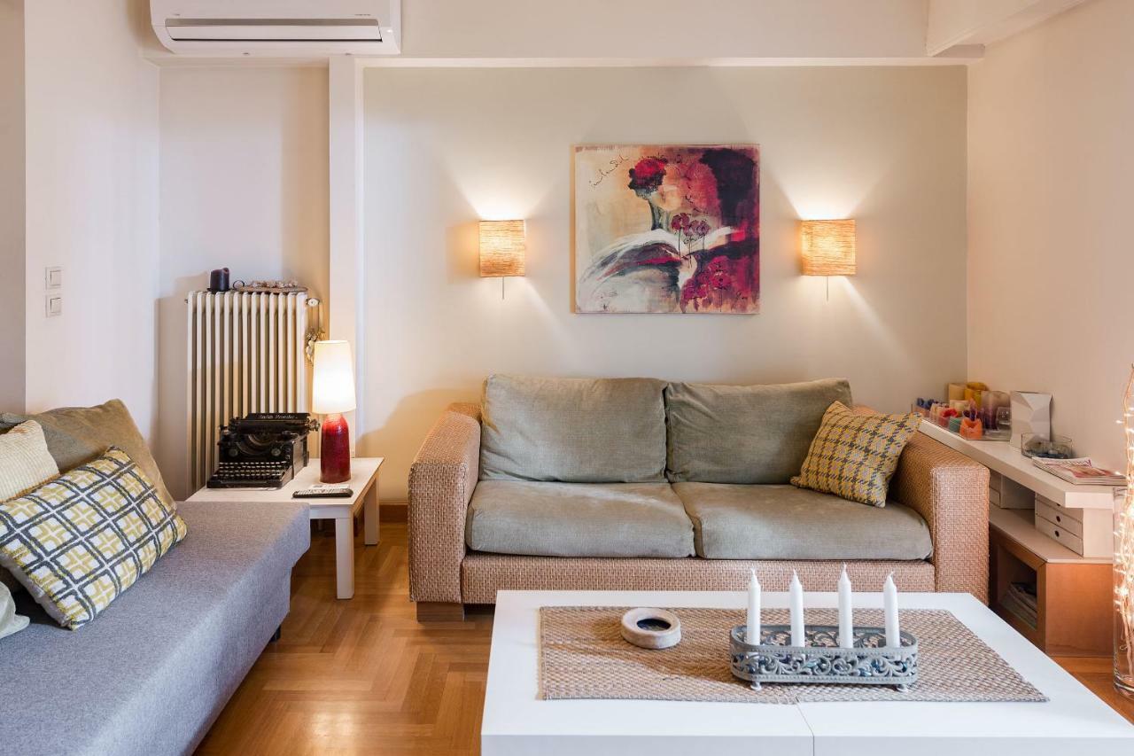 Stylish Flat With Veranda In The Heart Of Афіни Екстер'єр фото
