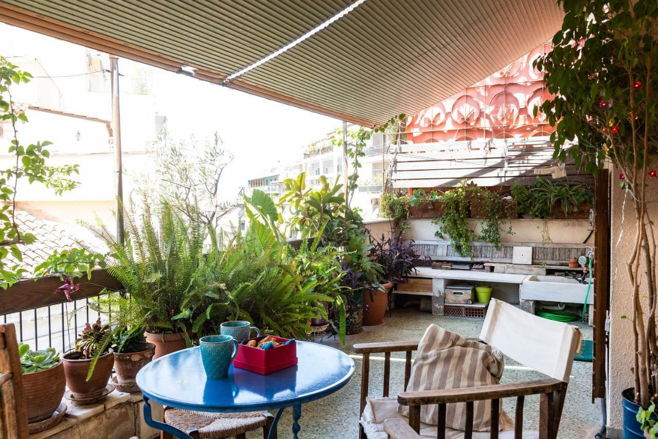 Stylish Flat With Veranda In The Heart Of Афіни Екстер'єр фото